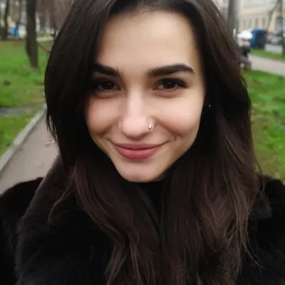 Тёплая Эвелина